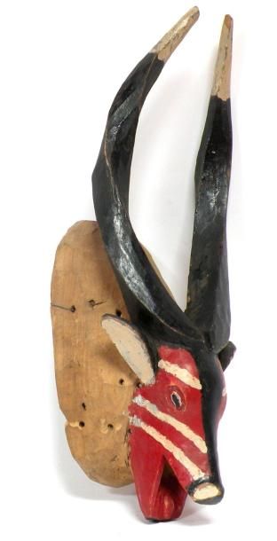 null Masque frontal Gouro (Côte d'Ivoire) figurant une tête d'antilope, bois à belle...