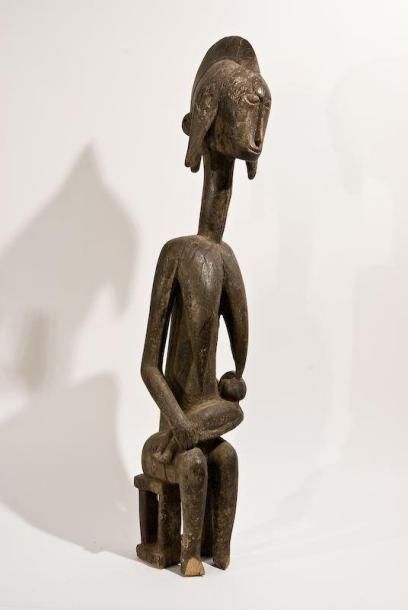 null Bamana Mali Ancienne statue Gwandusu, mère allaitant son enfant allongé sur...