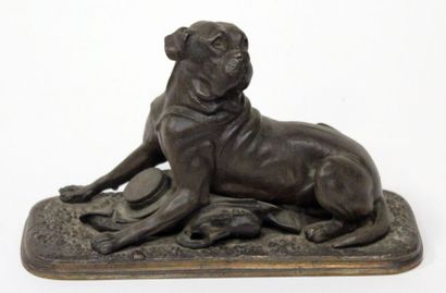 null Ecole française XIXe. Dogue gardant les vêtements de son maître. Bronze à patine...