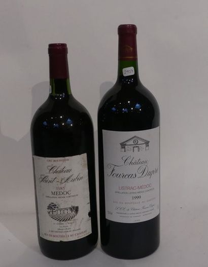 null Un MAGNUM château Saint Aubin 1985, un magnum château FOURCAS DUPRE 1999 et...