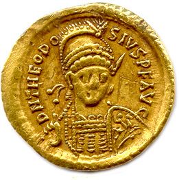 null THEODOSE II 402-450 Son buste armé de face. R/. Théodose II et Valentinien III...