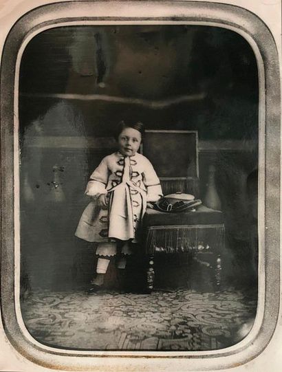 null [DAGUERRÉOTYPE]. MILLET. Jeune garçon accoudé à un siège, vers 1855. Millet,...