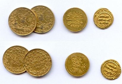 null Lot de 4 monnaies musulmanes en or