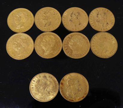 null DIX PIECES d'or: HUIT PIECES de 20 lires or et DEUX PIECES de 8 florins marquées...