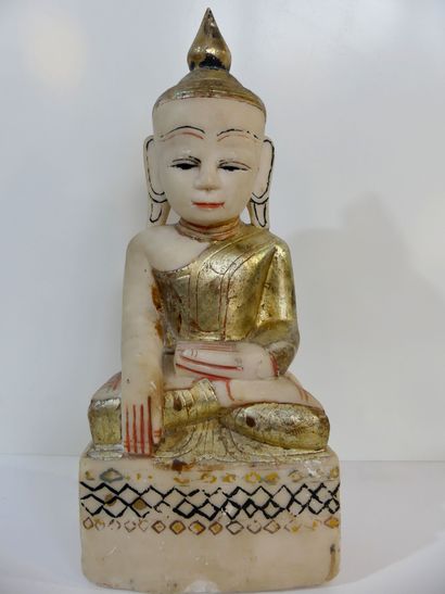 null Rare Bouddha en calcite avec chambre à relique sous le socle. Beau visage expressif....