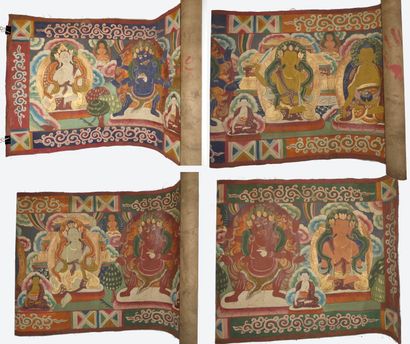 null Important et rare Tangka peint sur coton représentant le Bouddha entouré de...