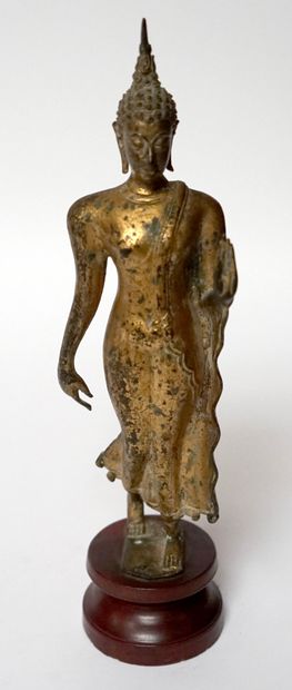null THAILAND. Sukkotai style bronze BUDDHA. H. 30 cm approx.
