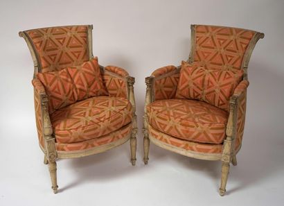  Pair of shepherds' chairs with reversed backs, carved wood, grey lacquered, baluster...