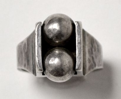 Jean DESPRES (1889-1980) Hammered silver...