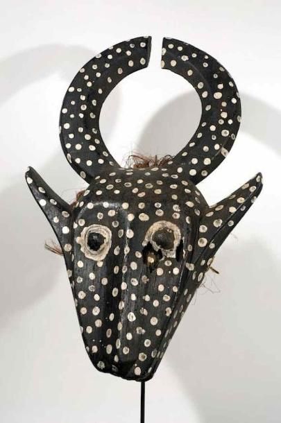 null Bamana Mali. Ancien masque antilope, bois à peinture noire et mouchetis blanc...