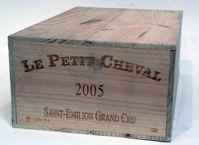 null 12 blles CHATEAU PETIT CHEVAL, 2005, CBO