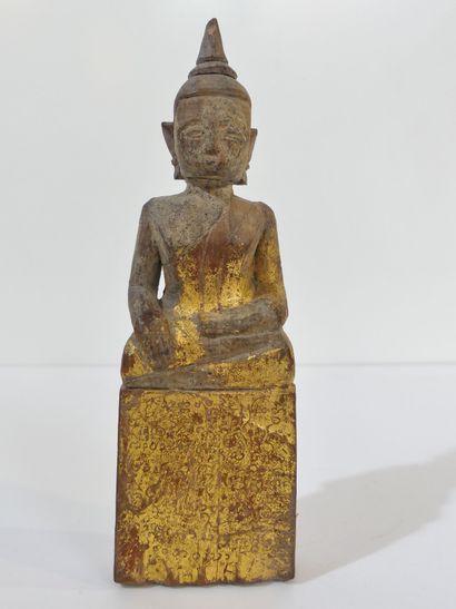 null Bouddha en bois laqué partiellement doré assis en position de la prise de la...