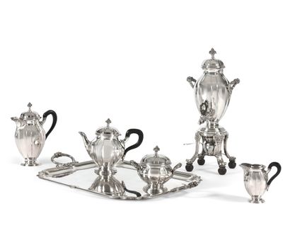 null Beautiful silver TEA AND COFFEE SERVICE, including TEAPOT, COFFEE POT, MILK...