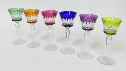 null BACCARAT. Suite six de verres à vin du Rhin en cristal coloré modèle Buckingham....