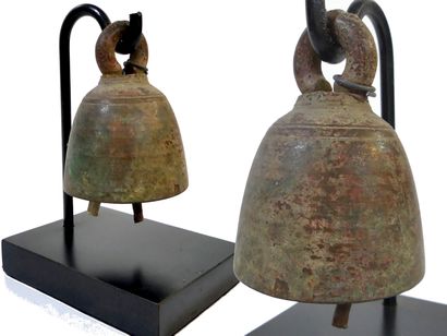 Temple bell in bronze with good sonority...