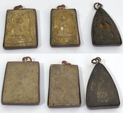 null Lot de 3 amulettes en terre cuite à suspendre cerclées de cuivre - Thaïlande...