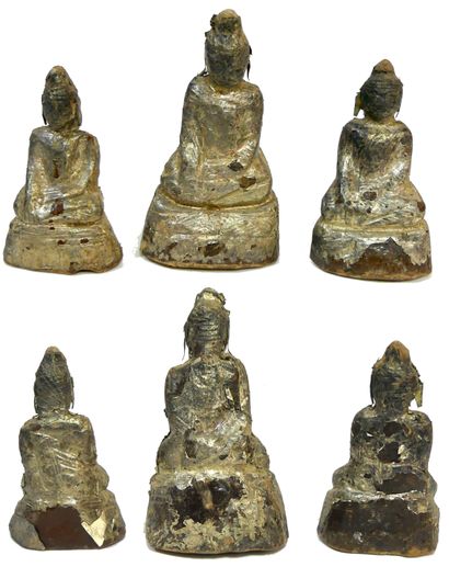 null Lot de 3 Bouddhas assis dans la position de la prise de la terre à témoin (Bhûmisparsa...