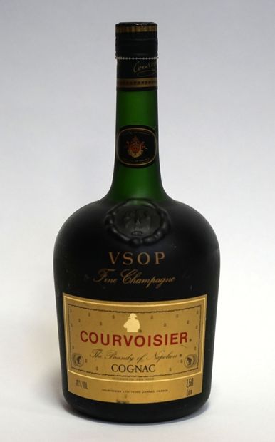 null Un magnum de cognac COURVOISIER VSOP et une blle d'ARMAGNAC J. de Maliac Na...
