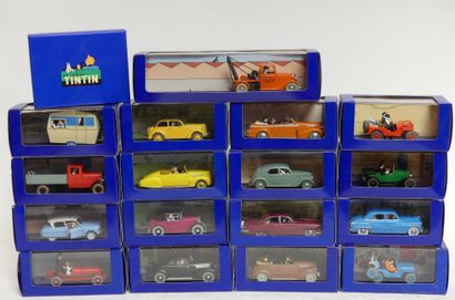  TINTIN. Lot de VEHICULES de la série "En voiture Tintin" dans leurs boîtes (petites...