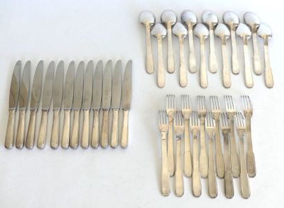 null Luc LANEL for (1893-1965) for the house CHRISTOFLE, model Laos. Twelve cutlery...