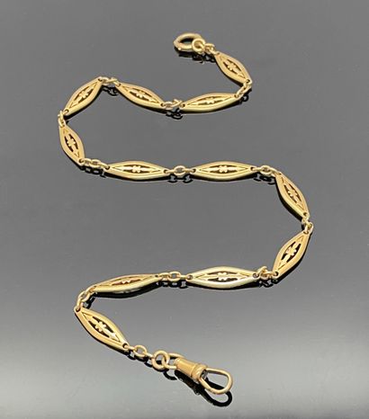 null Beautiful WATCH CHAIN in yellow gold 750 mils, with olive mesh openwork arrows....