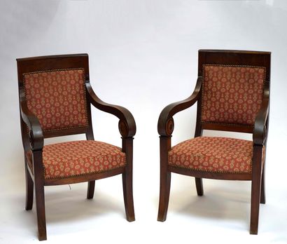 null Pair of elegant mahogany crook armchairs, the armrests with discs, the legs...