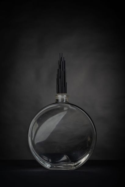 null Serge MANSAU for Cerruti. Prototype of a giant bottle in metacrylate and resin...