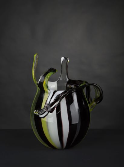 Serge MANSAU pour Murano. Vase en cristal...