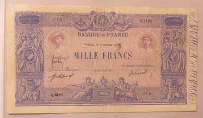 BILLET de 1000 Francs 1919. Pliures.