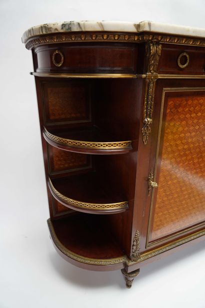 null LINKE. Pair of DESSERTE BUFFETS in mahogany veneer and rosewood and violet marquetry,...