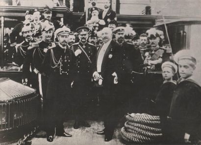 null Le tsar russe Nicolas II reçu en France par Felix Faure en 1896. Epreuve photographique...