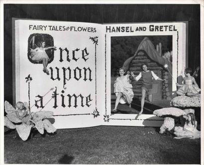 null Once upon a time (il était une fois): Hansel and Gretel. Epreuve photographique...