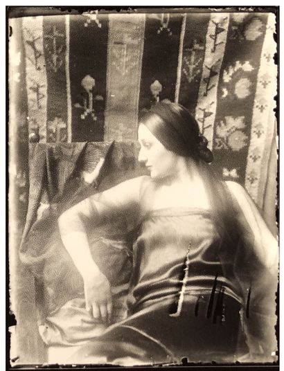 null BRANCUSI CONSTANTIN (1876-1957). Portraits of LIZICA CODREANU in the studio...