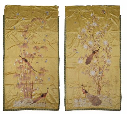 null CHINA, 19th century. Pair of embroidered TENTURES decorated with peacocks and...