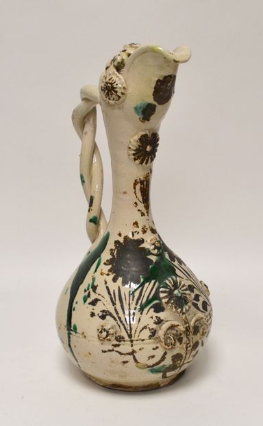 null TURKEY, 19th century. Çanakkale or ewer known as "Demoiselle d'Avignon" in glazed...