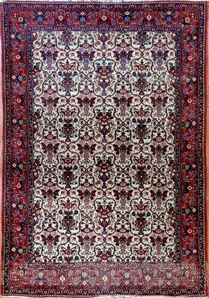 null Tehran carpet, old work. 215 x 146 cm Wear