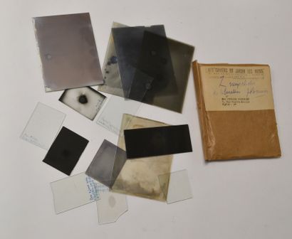 null Lot de PLAQUES photographiques impressionnées au Polonium, provenant du laboratoire...