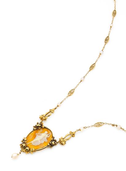 null Charming NECKLACE in yellow gold 750 mils, the chain with jaseron and filigree...