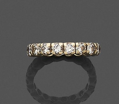 null American ALLIANCE in rhodium-plated 750 mils gold, set with eighteen diamonds...