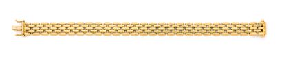 null BRACELET with rice grain link in yellow gold 750 mils. L. 19 cm. A pair of diamond-shaped...