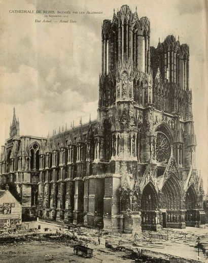 null Cathédrale de Reims : Lot de 4 épreuves photographiques sur papier argentique...