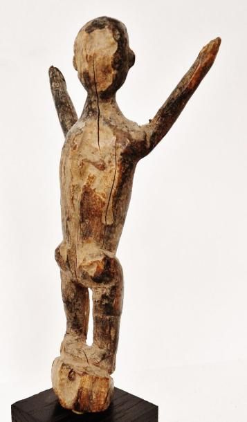 null Bateba Ti Puo ? Lobi ? Burkina Faso Statue monoxyle de bois dur à belle patine...