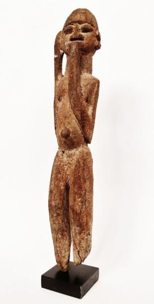 null Statue ? Représentation féminine - Lobi - Burkina Faso Bois à très belle et...