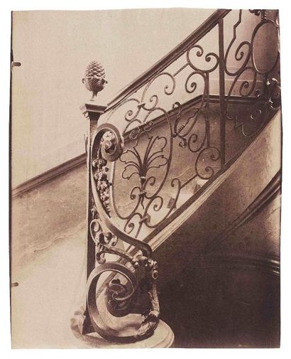 null Eugène ATGET (1857-1927). Rampe en fer forgé de l’escalier de l’Hôtel du président...