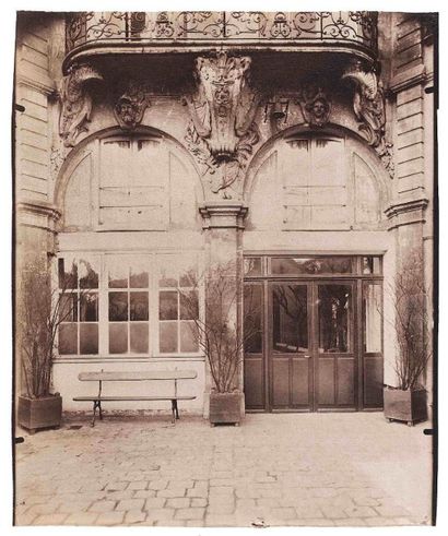 null Eugène ATGET (1857-1927). Balcon, 27 rue de Lhomond. Paris 5e. 1902. Épreuve...