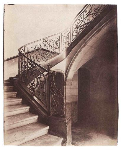 null Eugène ATGET (1857-1927). Escalier de l’Hôtel Séguier, 16 rue Séguier. Paris...