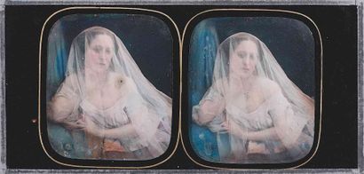 null NU [DAGUERRÉOTYPE]. Femme au voile, épaule dénudée. Années 1850. Daguerréotype...