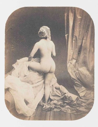 null Auguste BELLOC (1800-1867). Nu au bonnet de dentelle. Vers 1855. Épreuve d’époque...