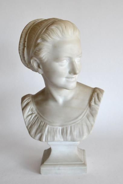 null Jean-Baptiste CARPEAUX (1827-1875) (d'après). Rieuse en buste. Marbre blanc...