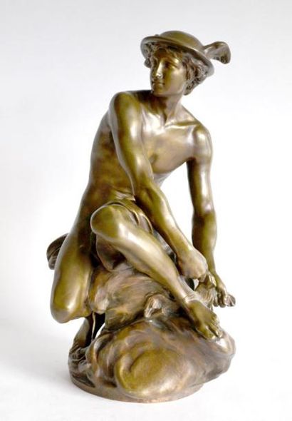null Jean-Baptiste PIGALLE (1714-1785) Mercure attachant ses talonnières. Bronze...